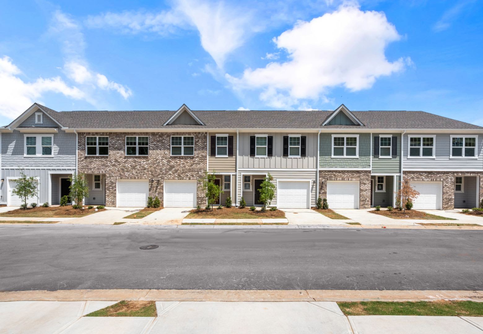 Newly Constructed 3 2 5 Townhome W Private Patio And Garage – photo 1