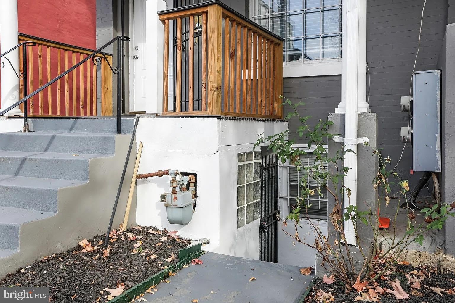 1377 QUINCY Street NW – photo 2
