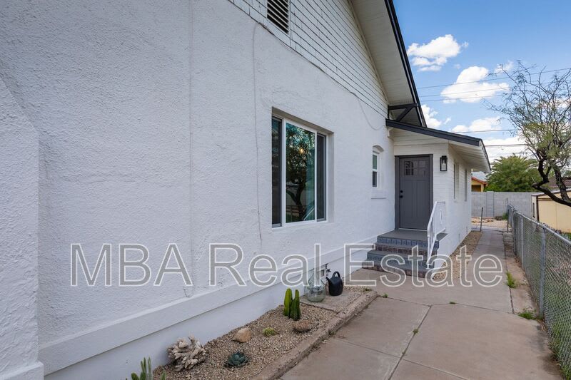 1342 W Monroe St – photo 3