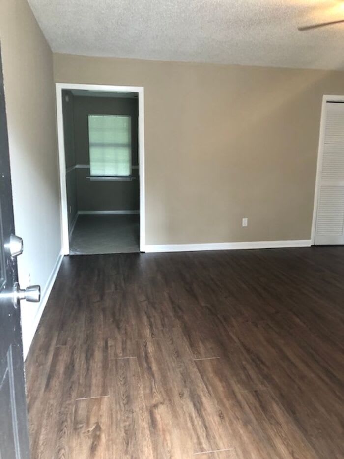 11824 East Gateway Drive Southeast – photo 2