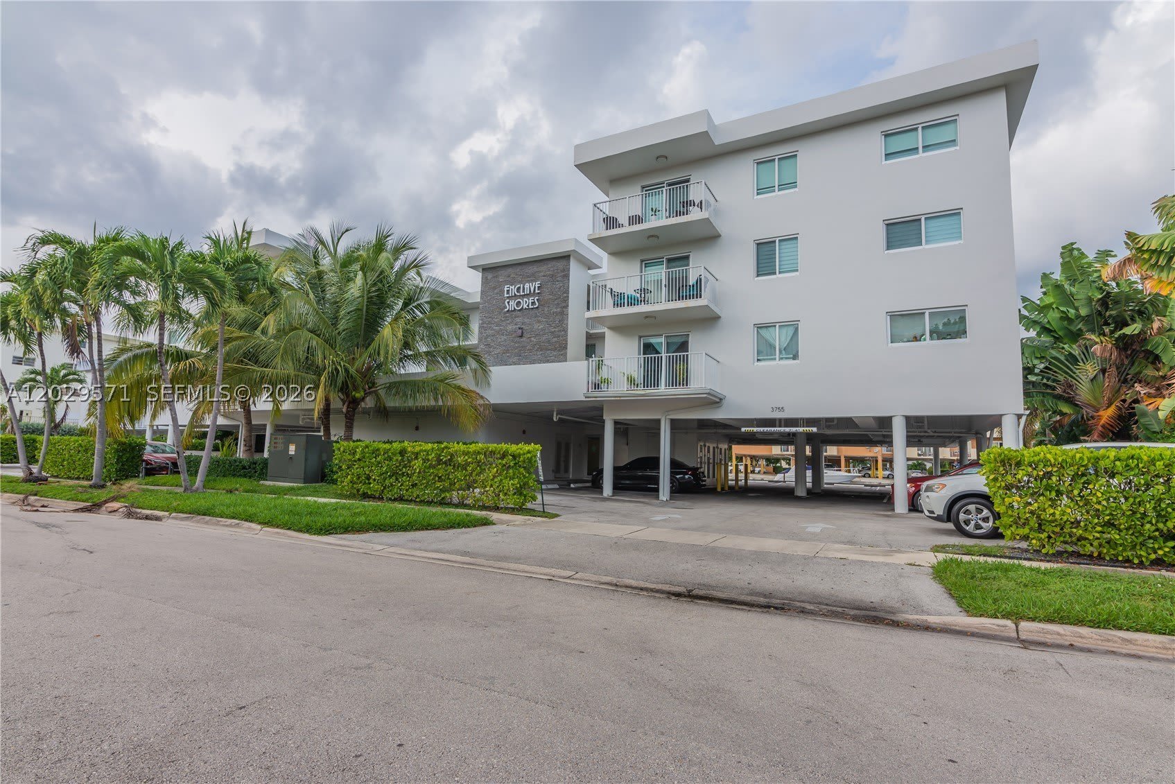 3755 NE 167th St – photo 2