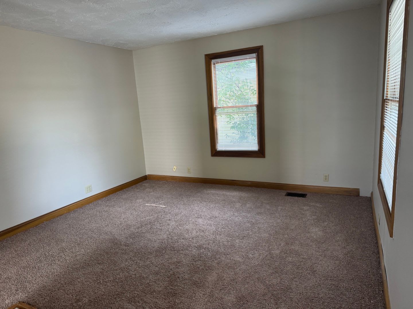 2 Bedroom 1 bath Single Family Home – photo 4