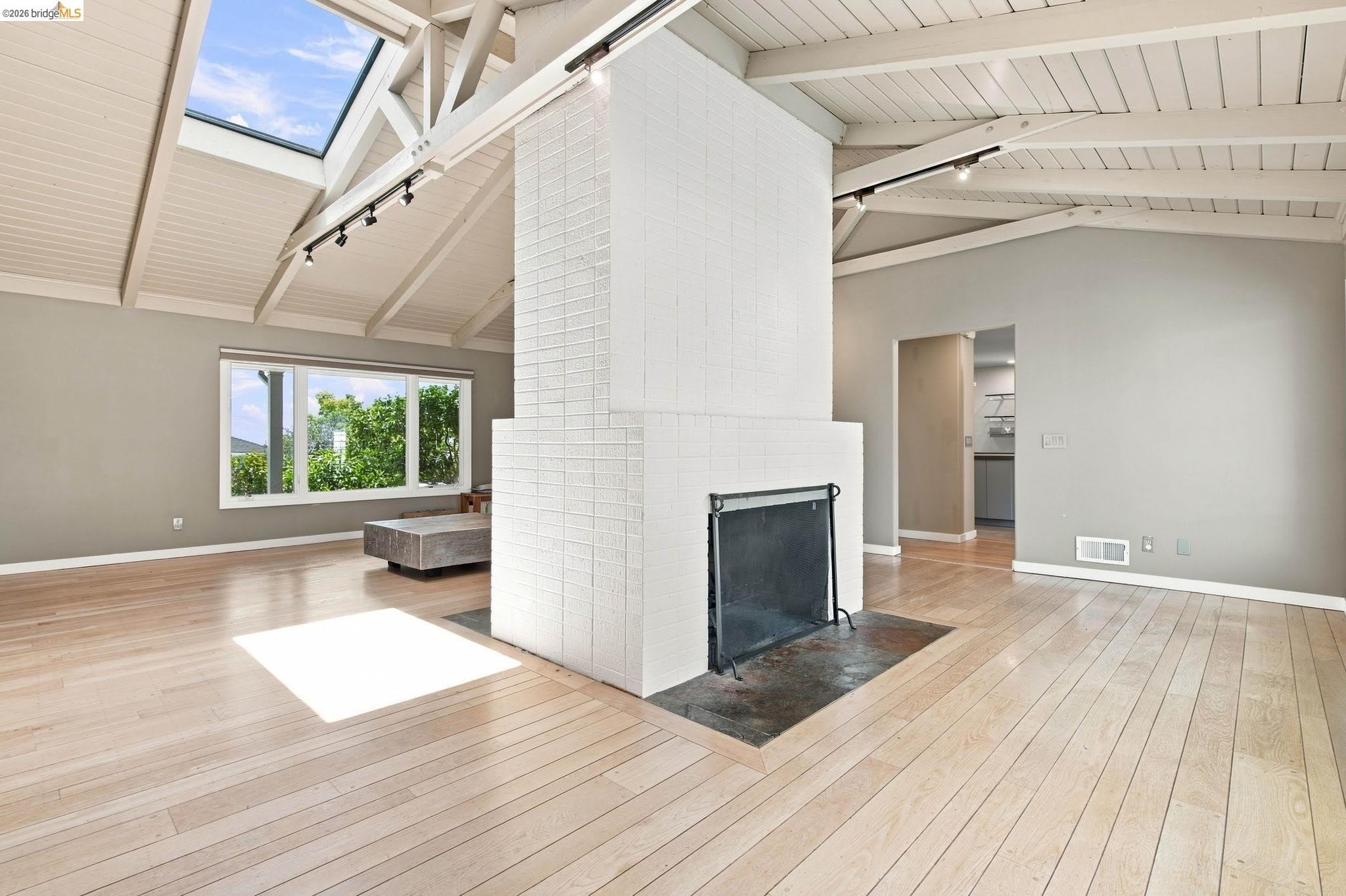 26 Dudley Ct – photo 2