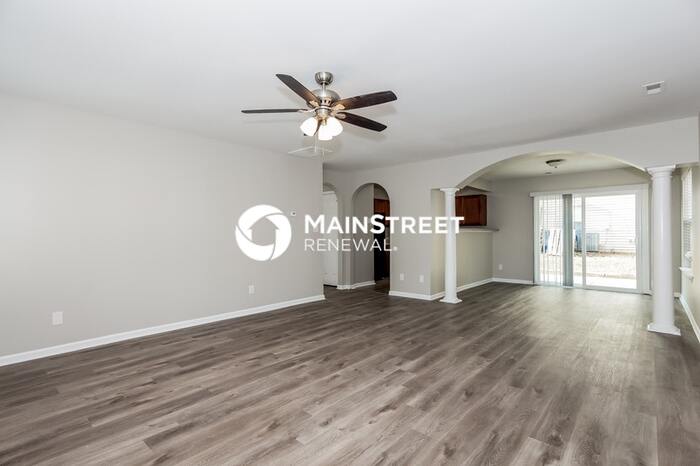1135 Larkspur Lane – photo 3