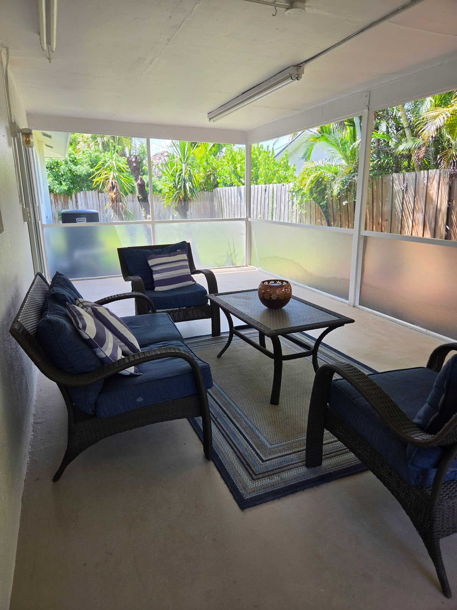 239 West Riverside Drive – photo 4