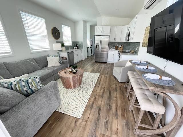 6165 Talon Bay Drive – photo 3