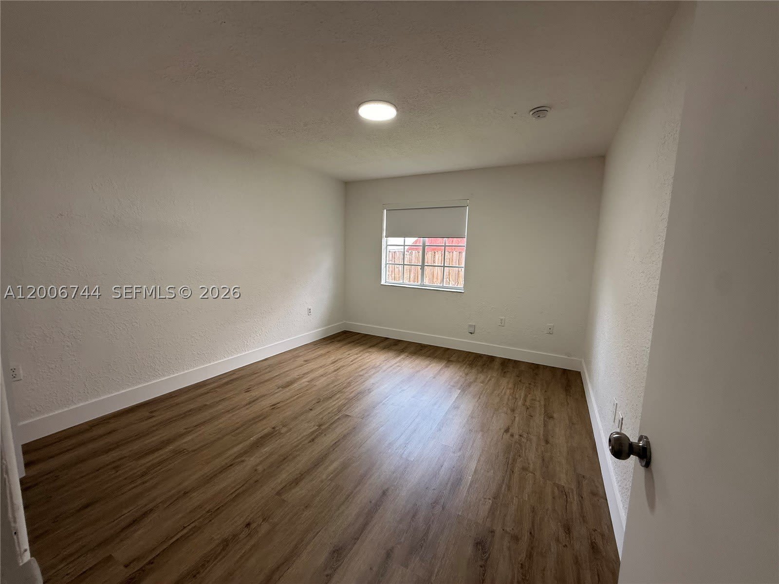15741 NW 40th Ct – photo 5