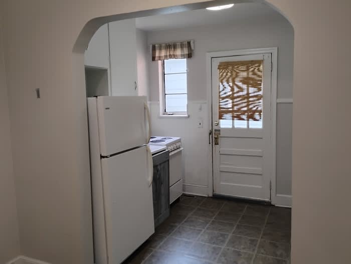 1007 Rosehill Avenue – photo 5