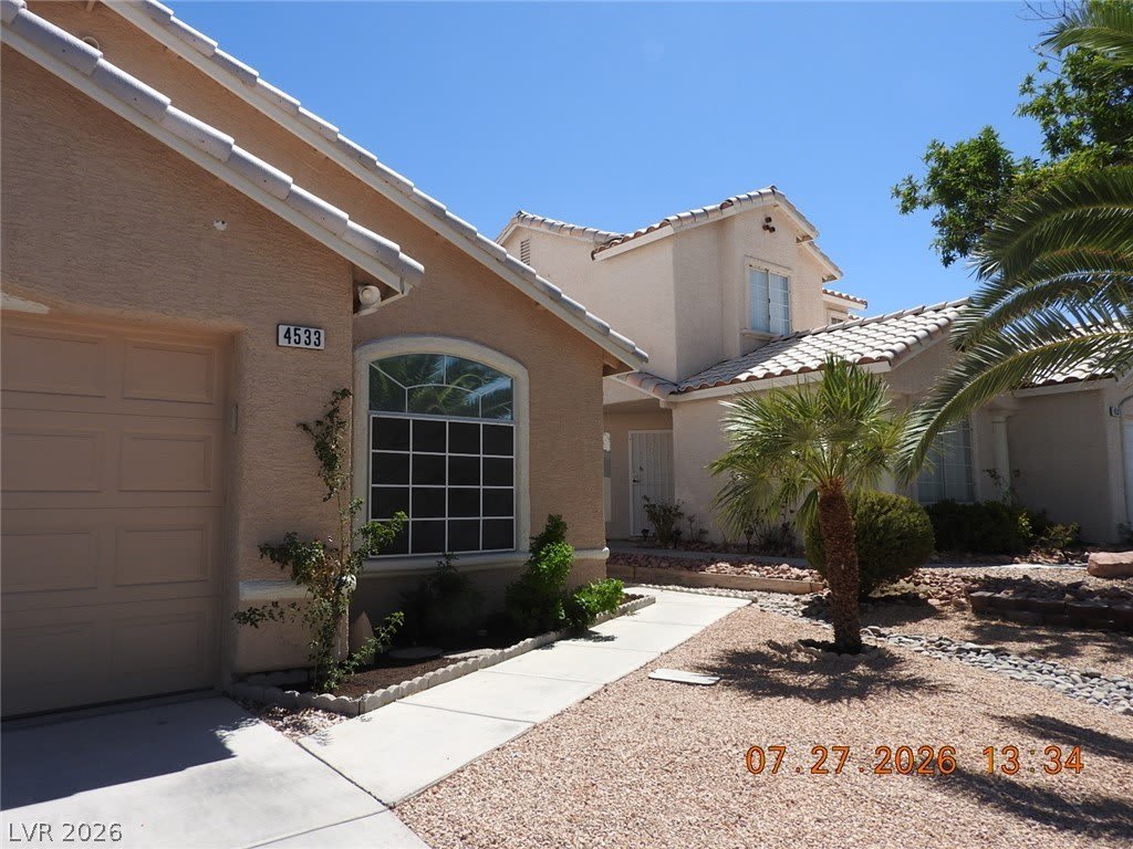 4533 Chestnut Blaze Drive – photo 2