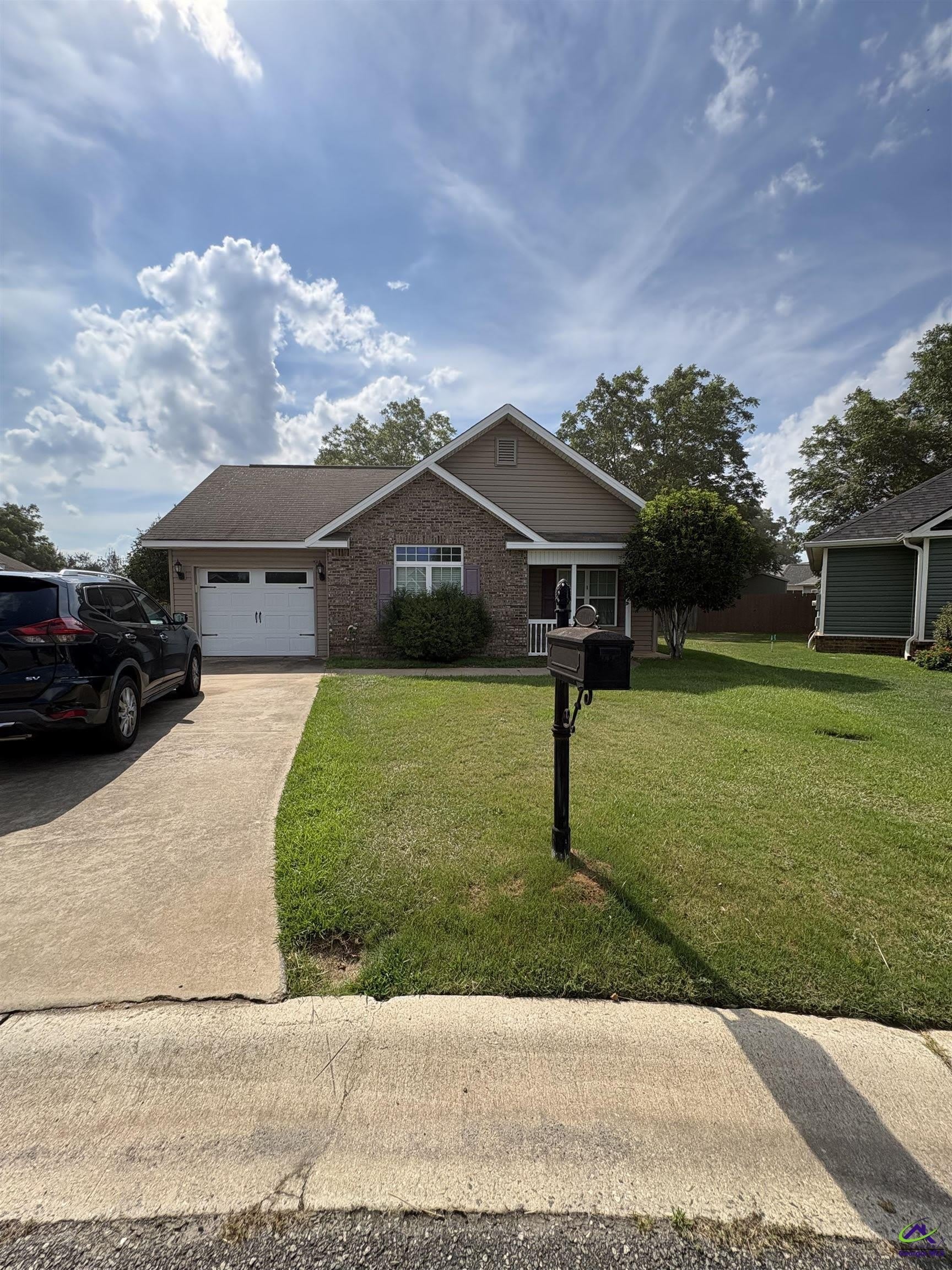 107 Madison Walk – photo 1