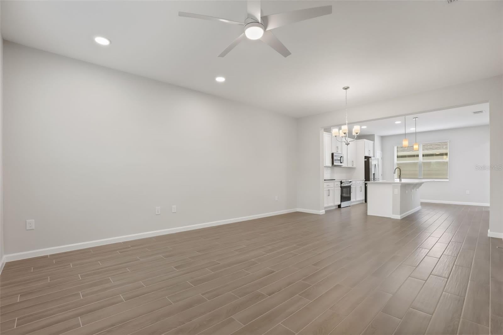 1394 MOUNT ROYAL Drive – photo 3