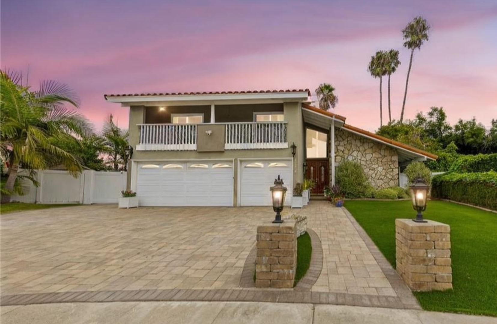 4 Bed 3 Bath Pool On Huge Lot – photo 1