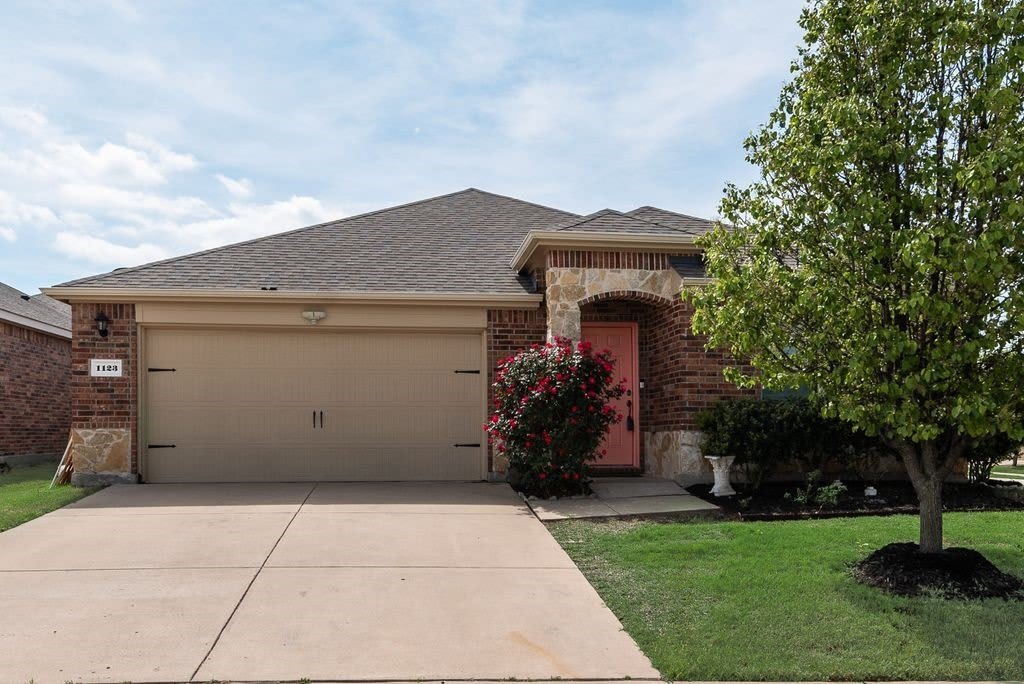 1123 Garnet Street – photo 2