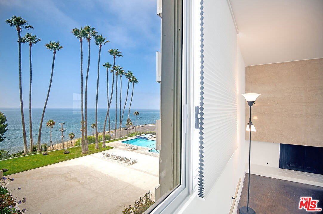 17366 W Sunset Blvd – photo 1