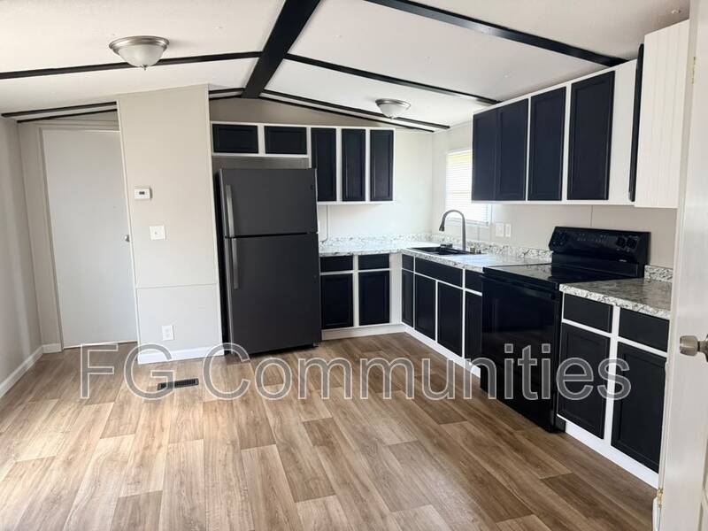101 Ray Cir – photo 3