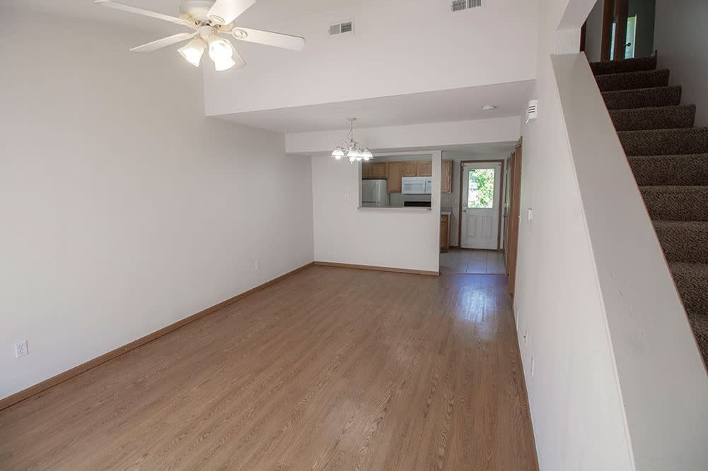 Four Bedroom, Three Bathroom Duplex with Attached Garage – photo 2