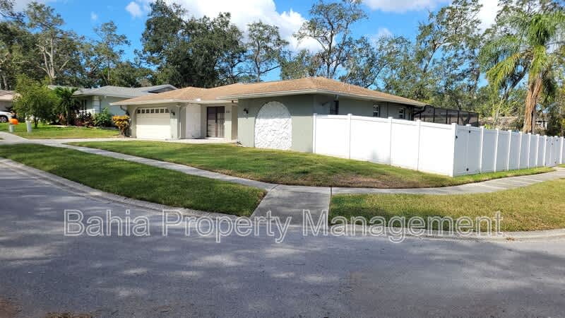 215 Meadowcross Dr – photo 3