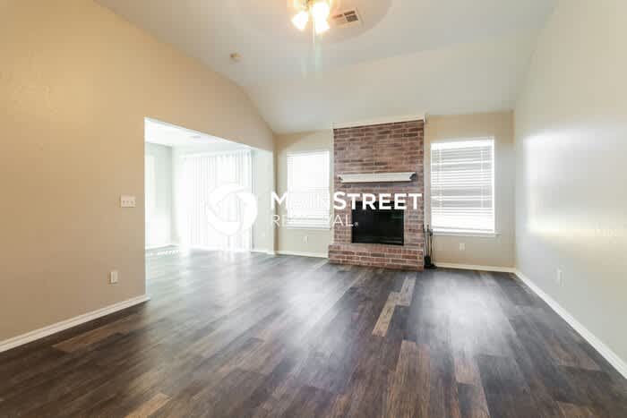 8725 Northwest 85Th Street – photo 3