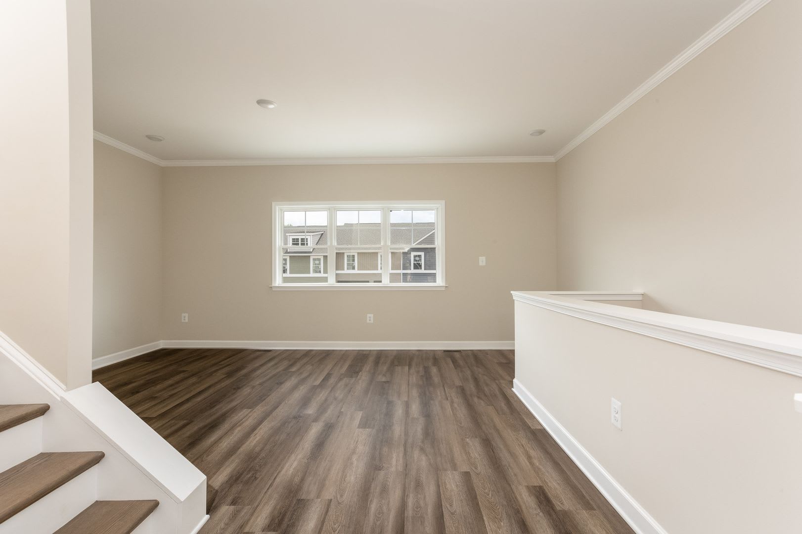 Spacious Luxury Townhome! Outstanding Location! – photo 5