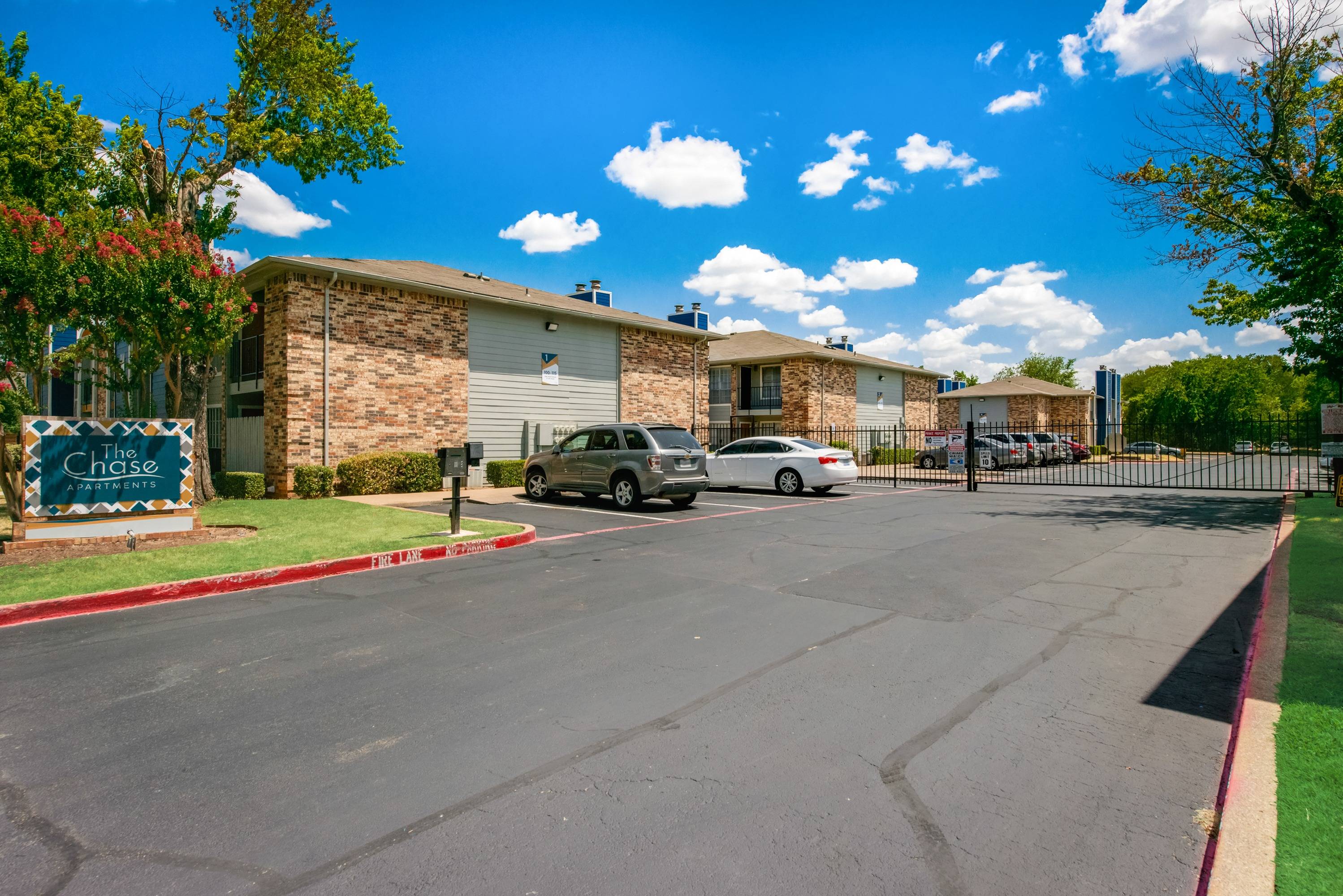 The Chase Apartments – photo 1