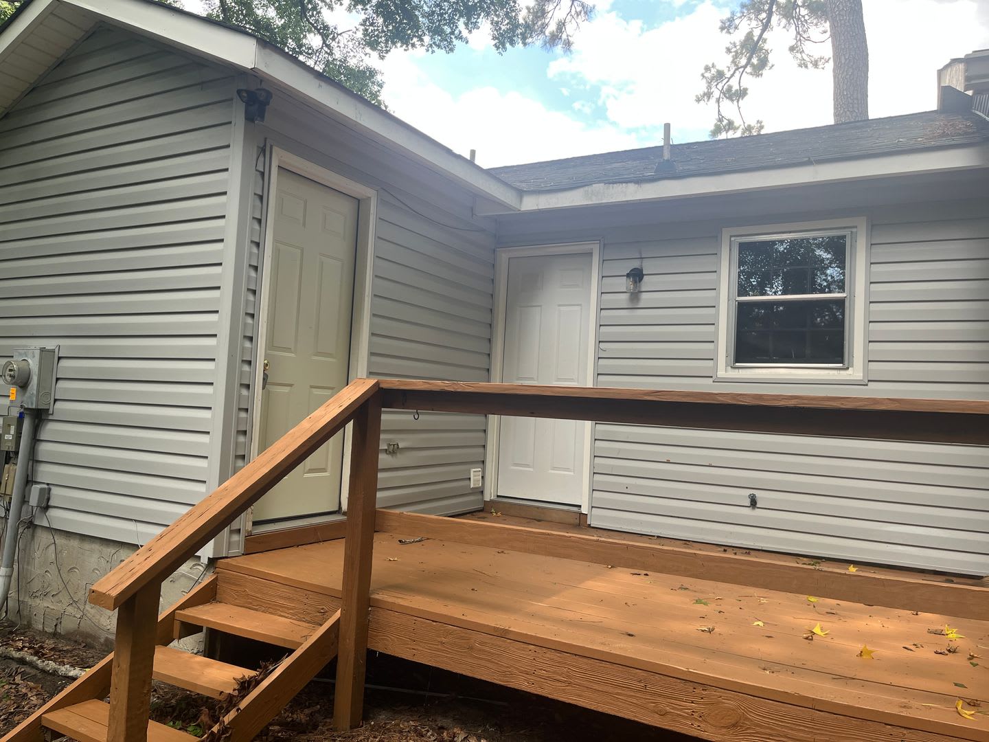 Nice 2 bedroom 2 bath duplex-$200 off First Month's Rent and 20% Agent Commission – photo 4