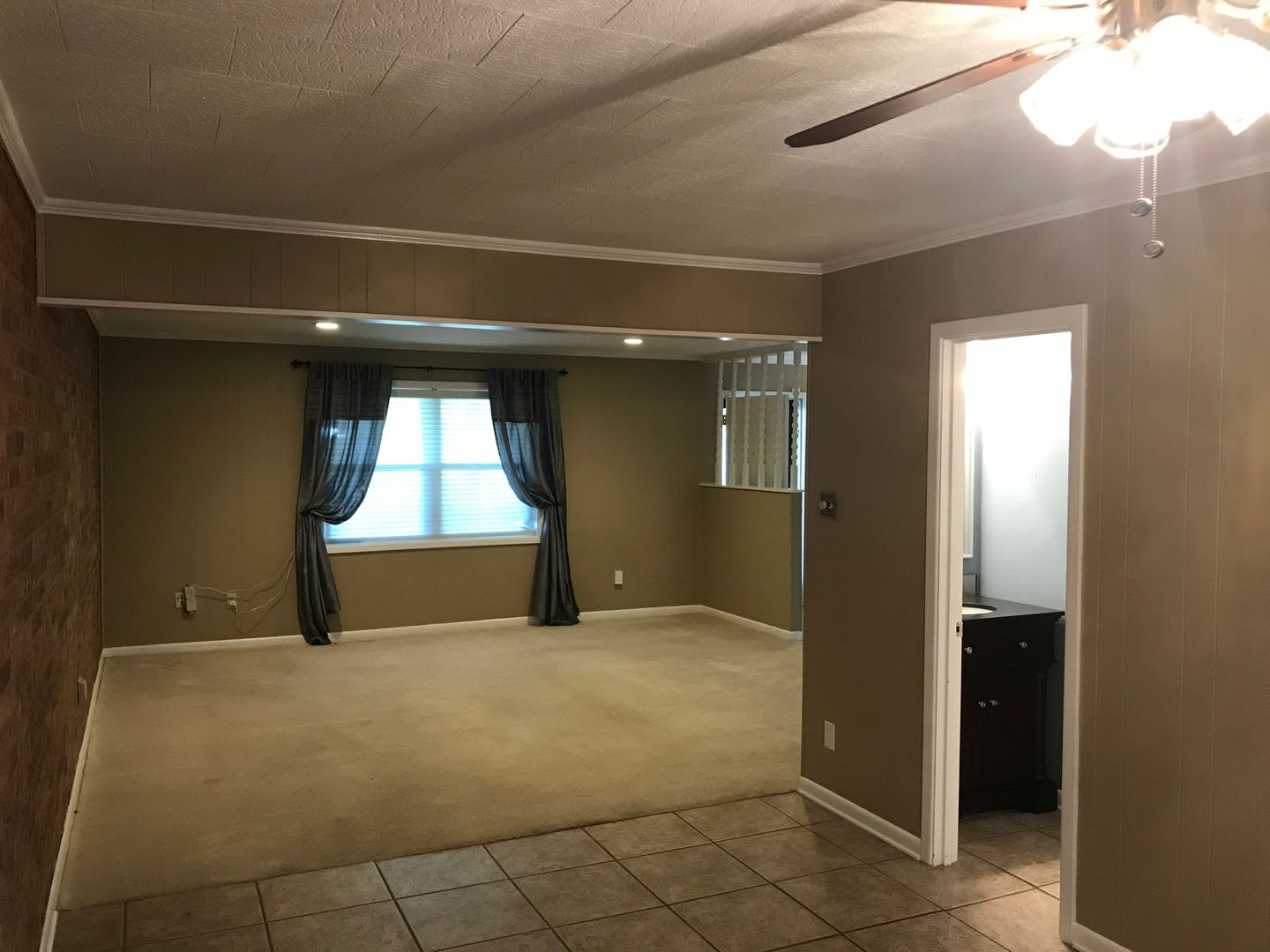 Three Bedroom, 2.5 Bathroom, Covered parking for 2 – photo 5