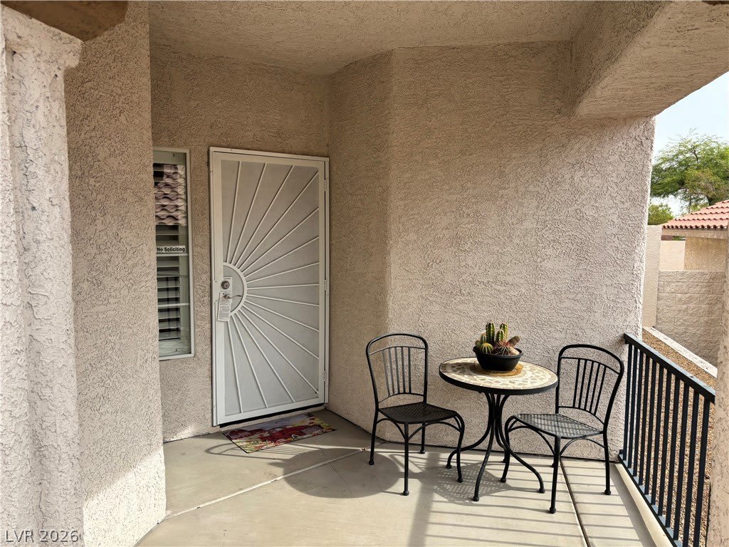 10628 S Olivebranch Avenue – photo 2