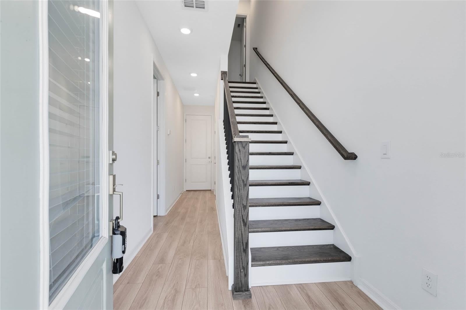 8472 SPERRY Street – photo 2