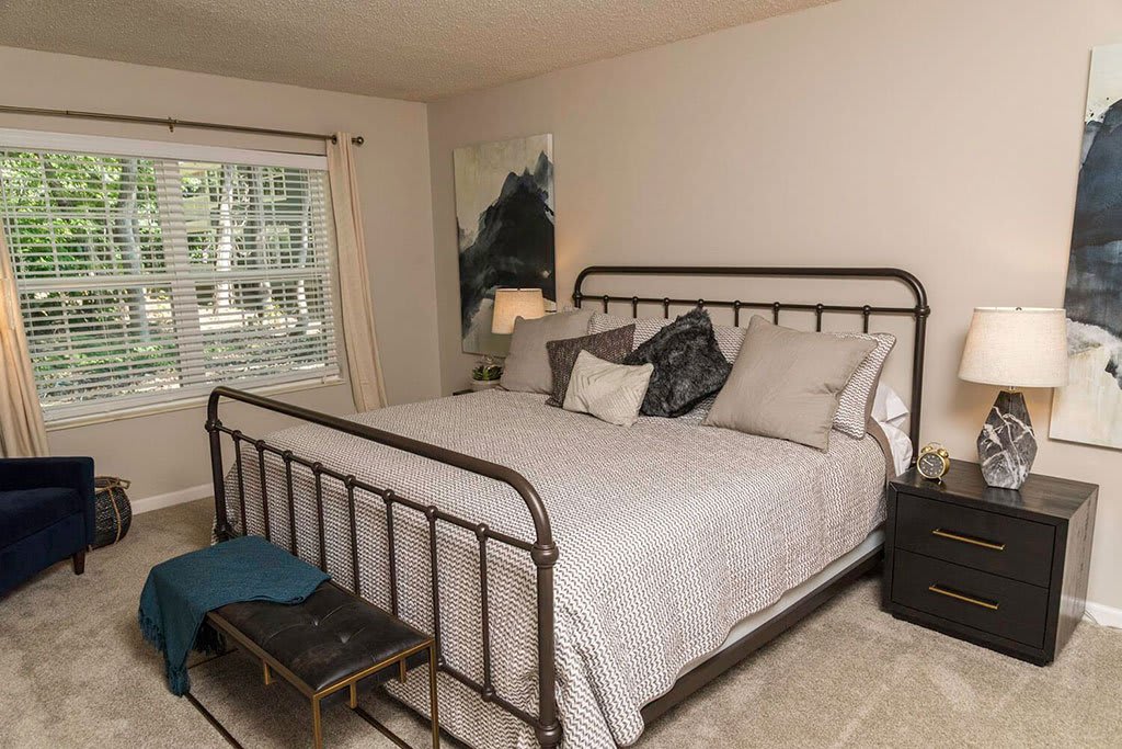 Fairlane Woods Apartments – photo 4