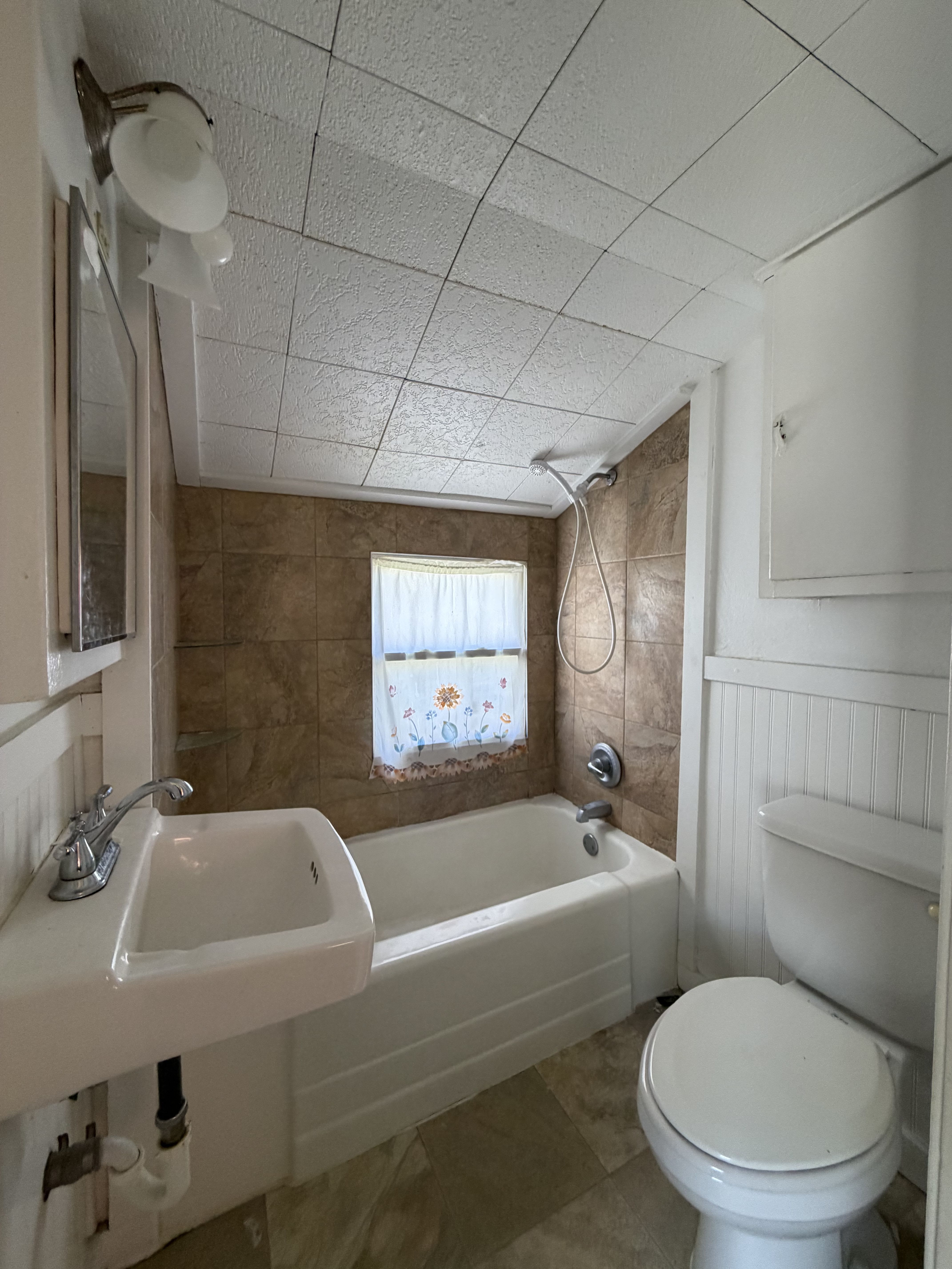 2434 1 2 Mcmillan Ct – photo 3