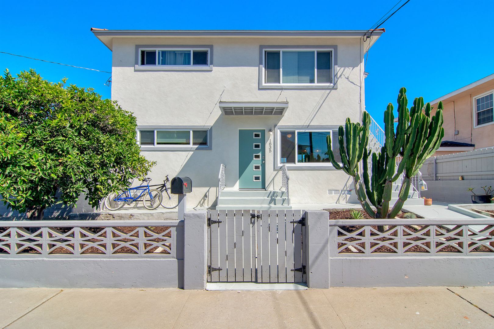 Cozy Remodeled 2 Beds 1 Bath Apt In Point Loma – photo 1