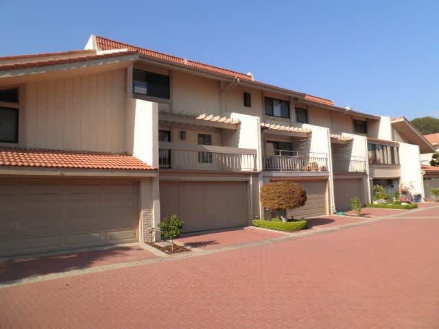 Live The East Beach Lifestyle Townhome With Pool Access – photo 1