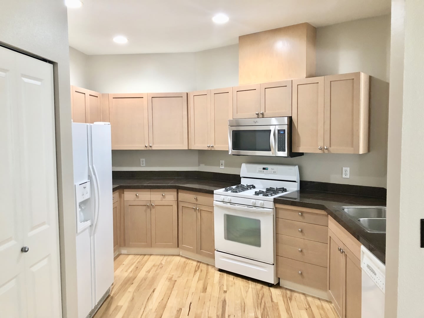Sammamish Townhouse – photo 2