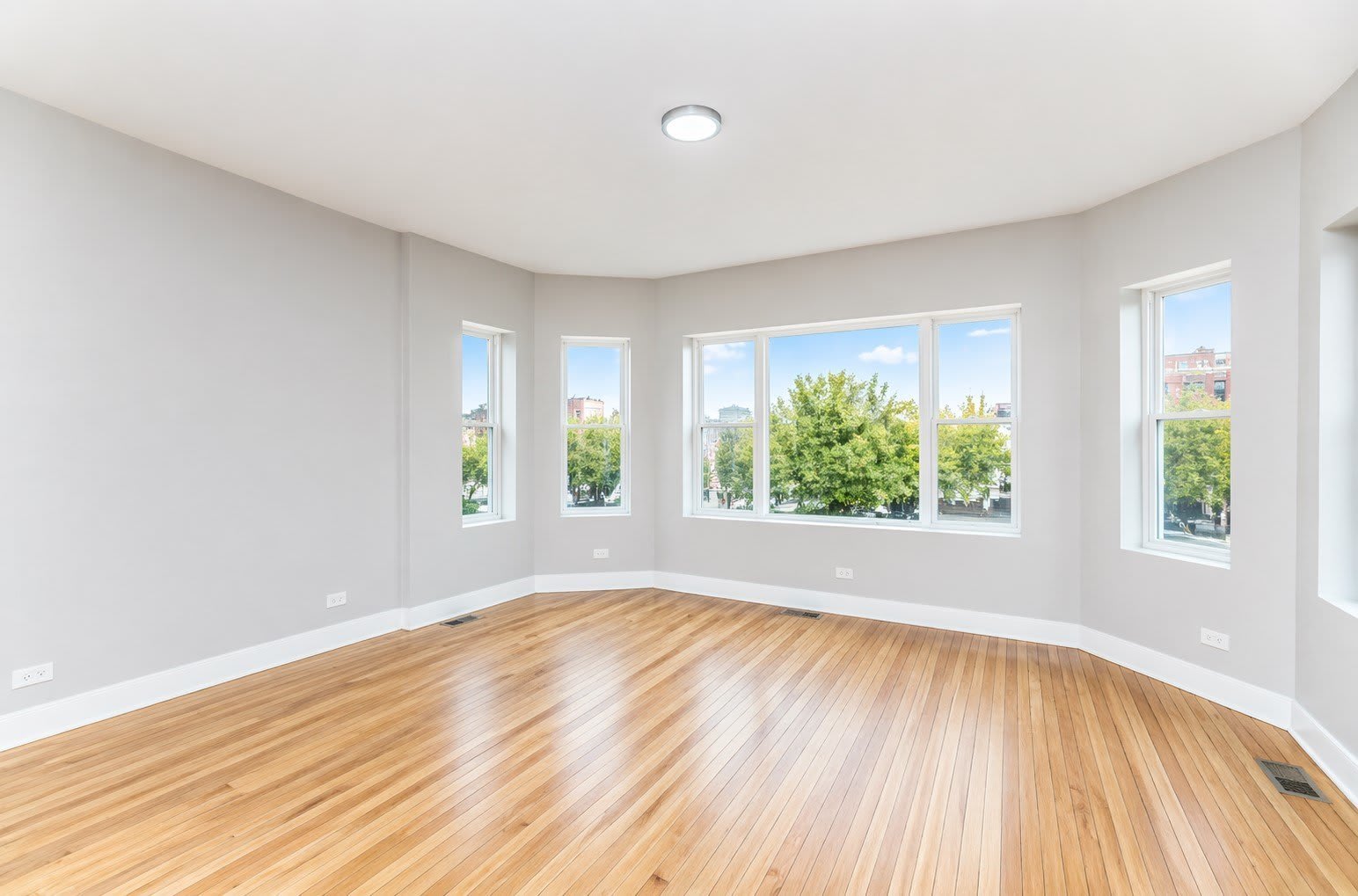 7944 S Ellis Avenue – photo 2