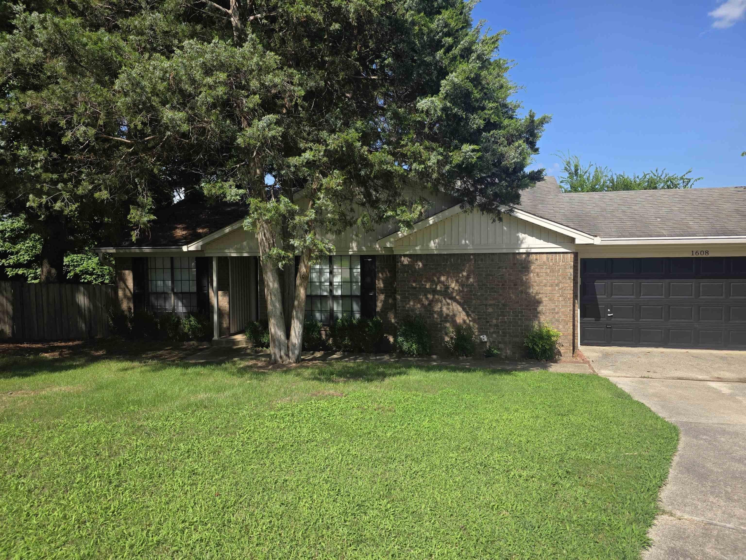 1608 Waldron Cove – photo 1