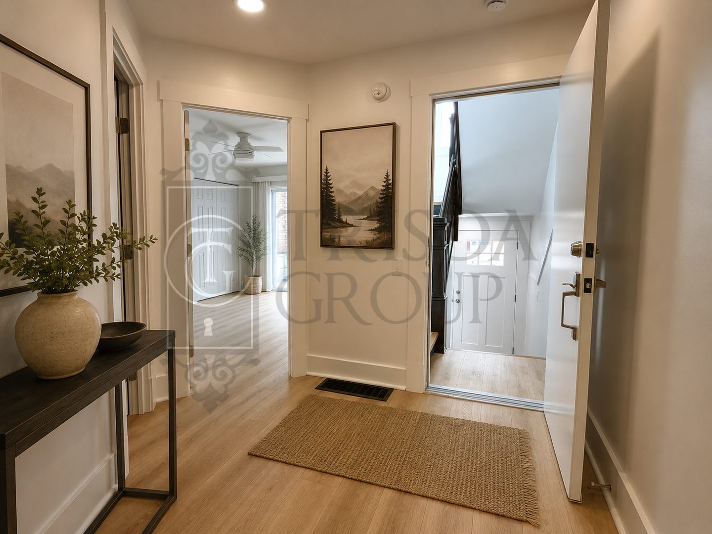 Avail Oct 1 2Br Apt In Beechview South Hills Beautiful Design Laminate Floors Ac Pets Ok Balcony W D – photo 1