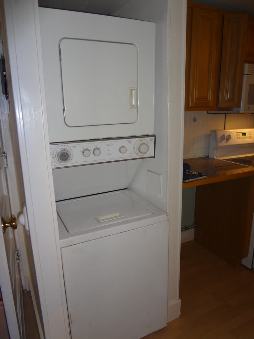 Garden Level 2 Bedroom Apartment right near D.U. – photo 5