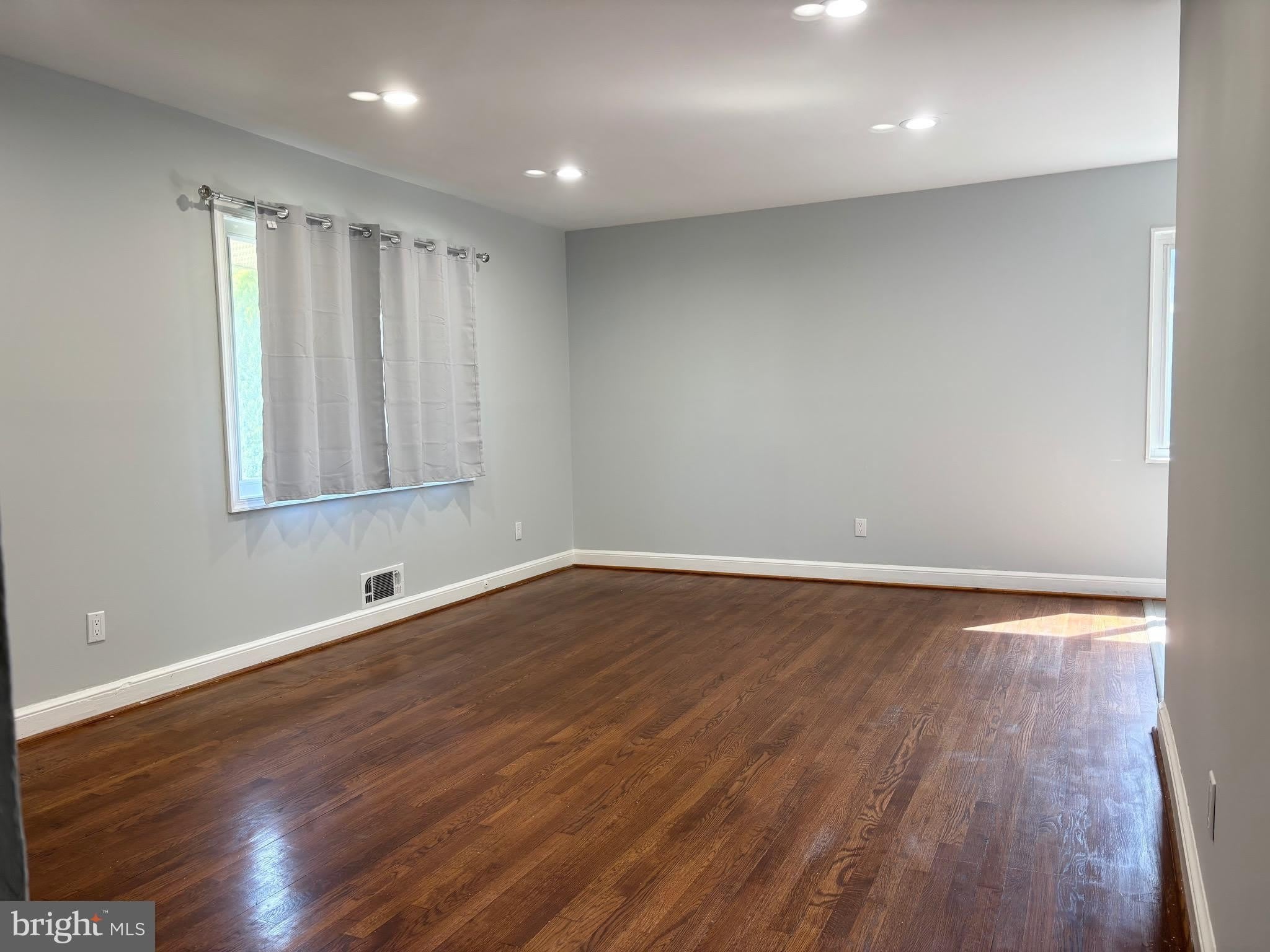 9103 WALLACE Road – photo 2
