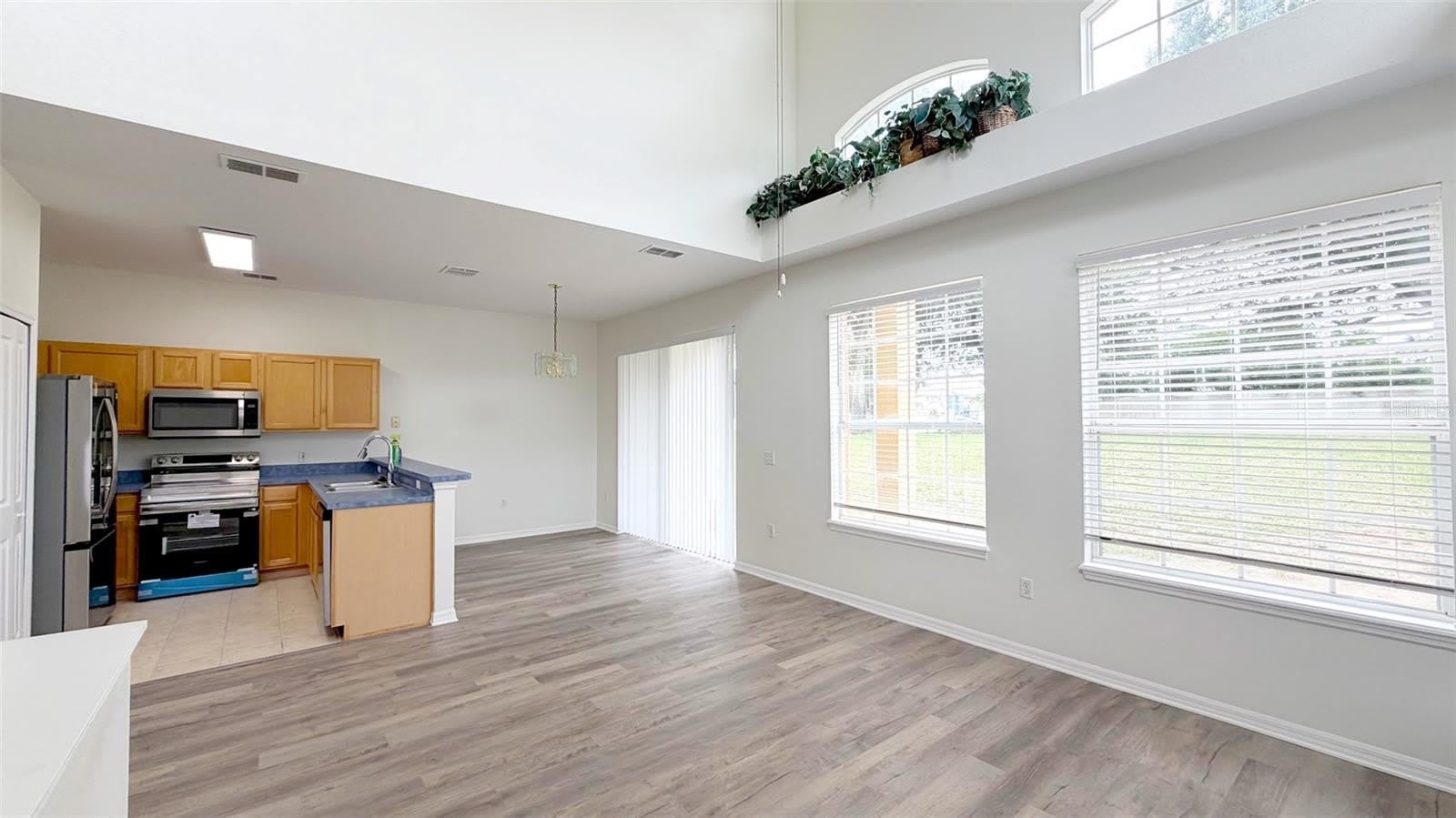 203 MADISON Circle – photo 5
