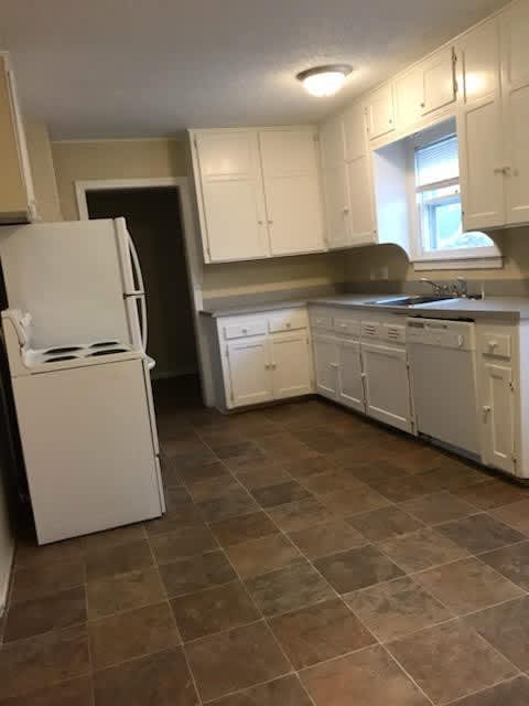 11016 E 57th Terr – photo 3