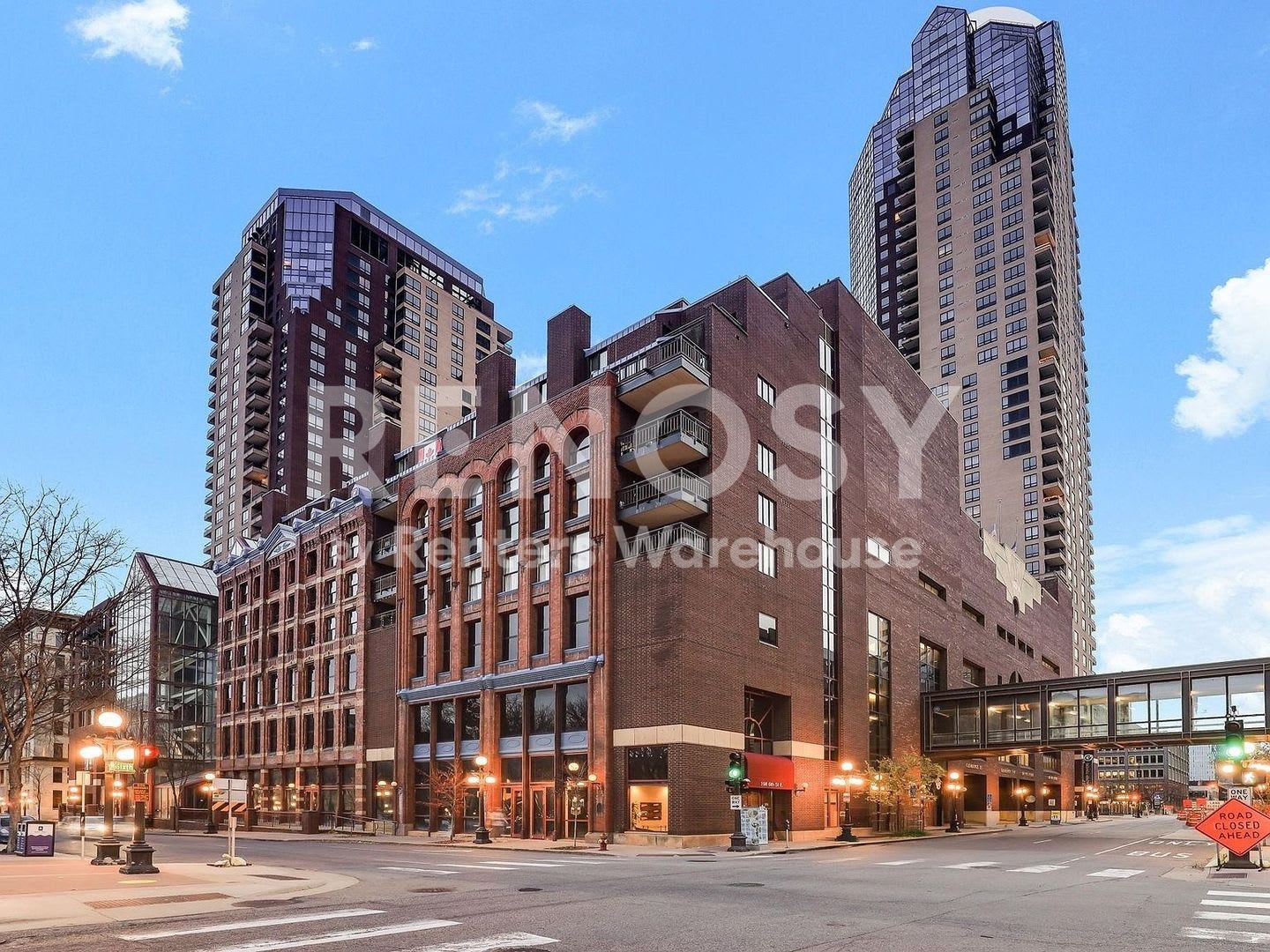 2BD/2BA In St Paul Available Now! – photo 1