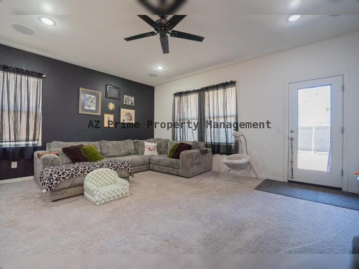 36043 West Santa Clara Avenue – photo 4