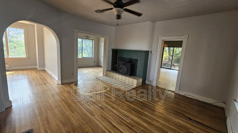 350 E 10Th Ave – photo 5
