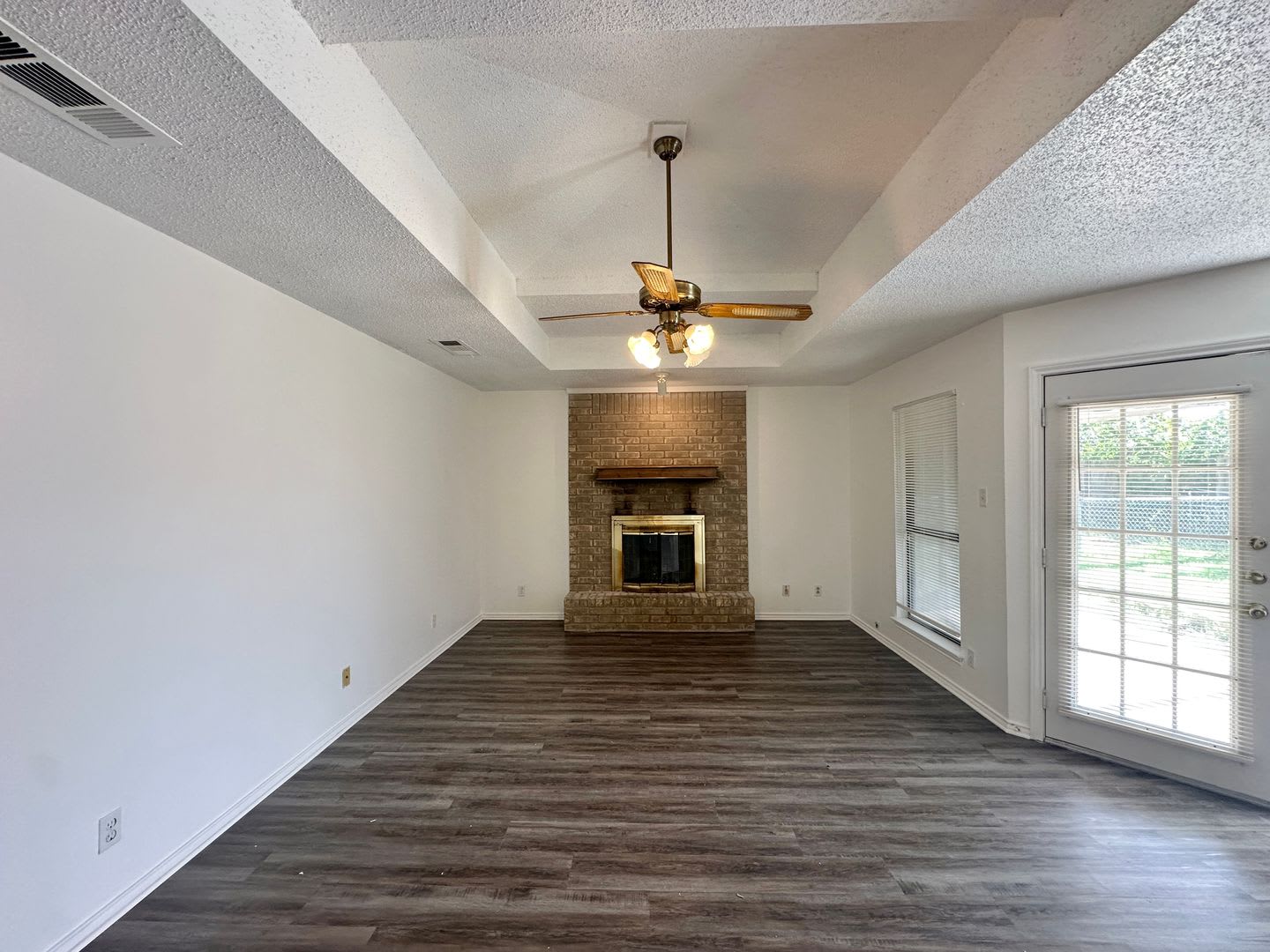 1/2 Off 1st Months Rent! – photo 3