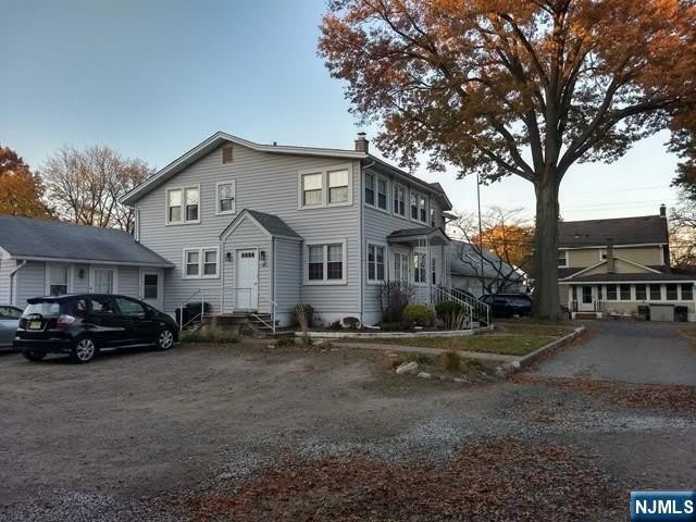 192 W Midland Avenue – photo 2