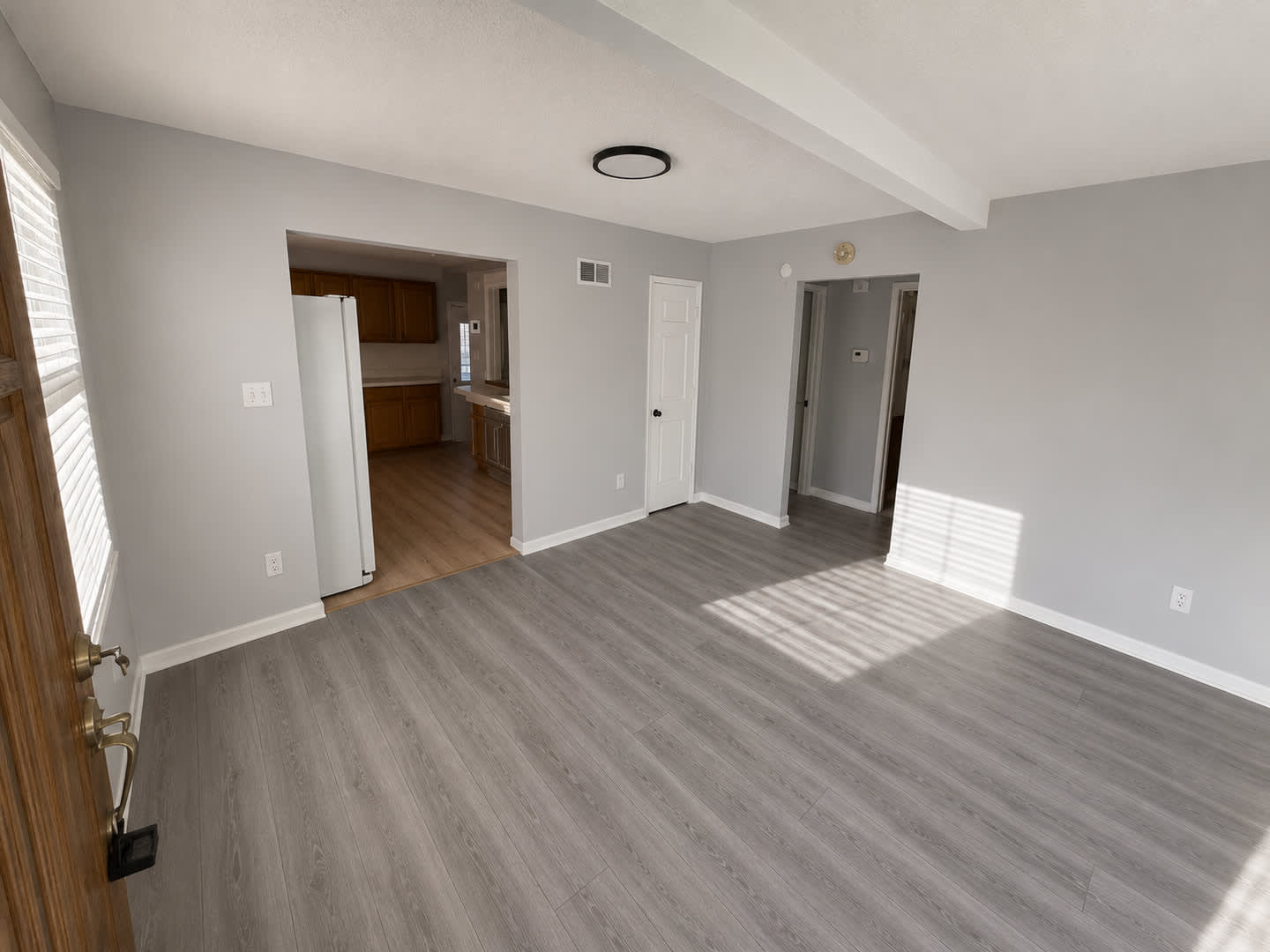Renovated 2 Bed Finished Basement 1 5 Bath Half Off Deposit All Housing Vouchers Welcome – photo 3