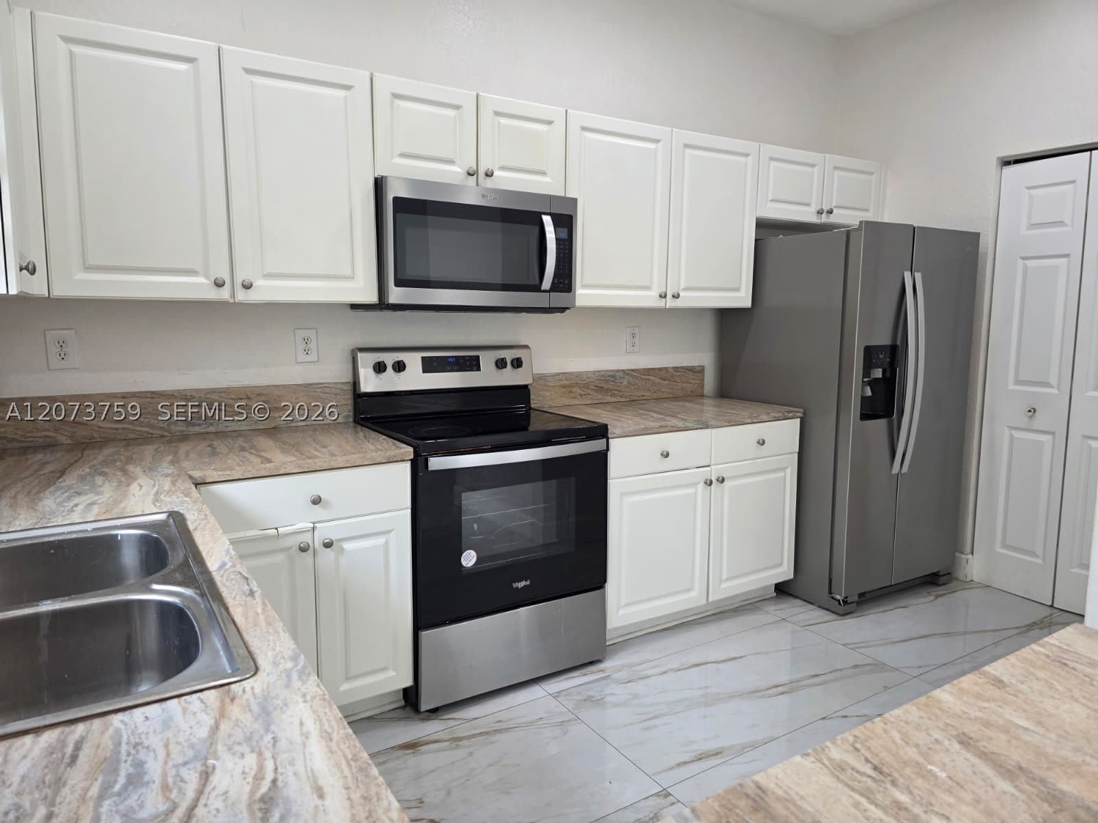 12822 SW 135th St – photo 3