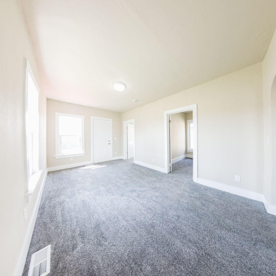 2 Bedroom 1 Bathroom House – photo 4