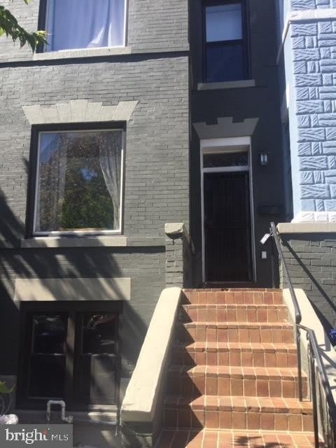 2030 FLAGLER Place NW – photo 2