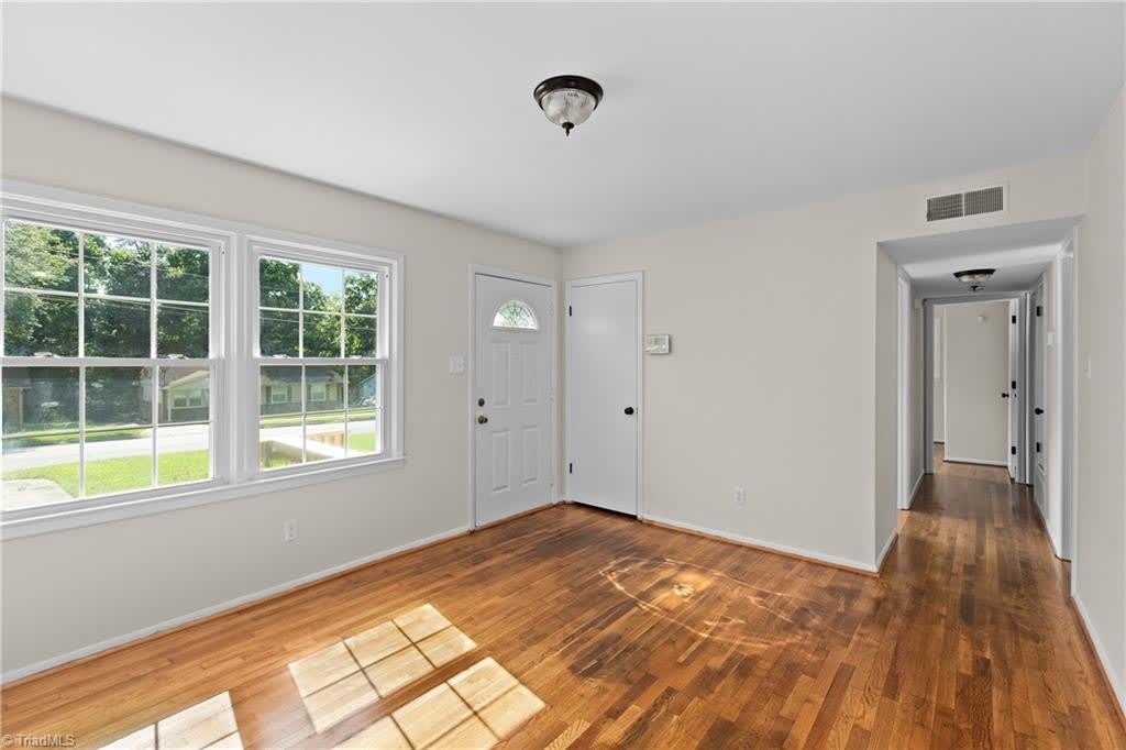 1317 Pleasant Street – photo 2